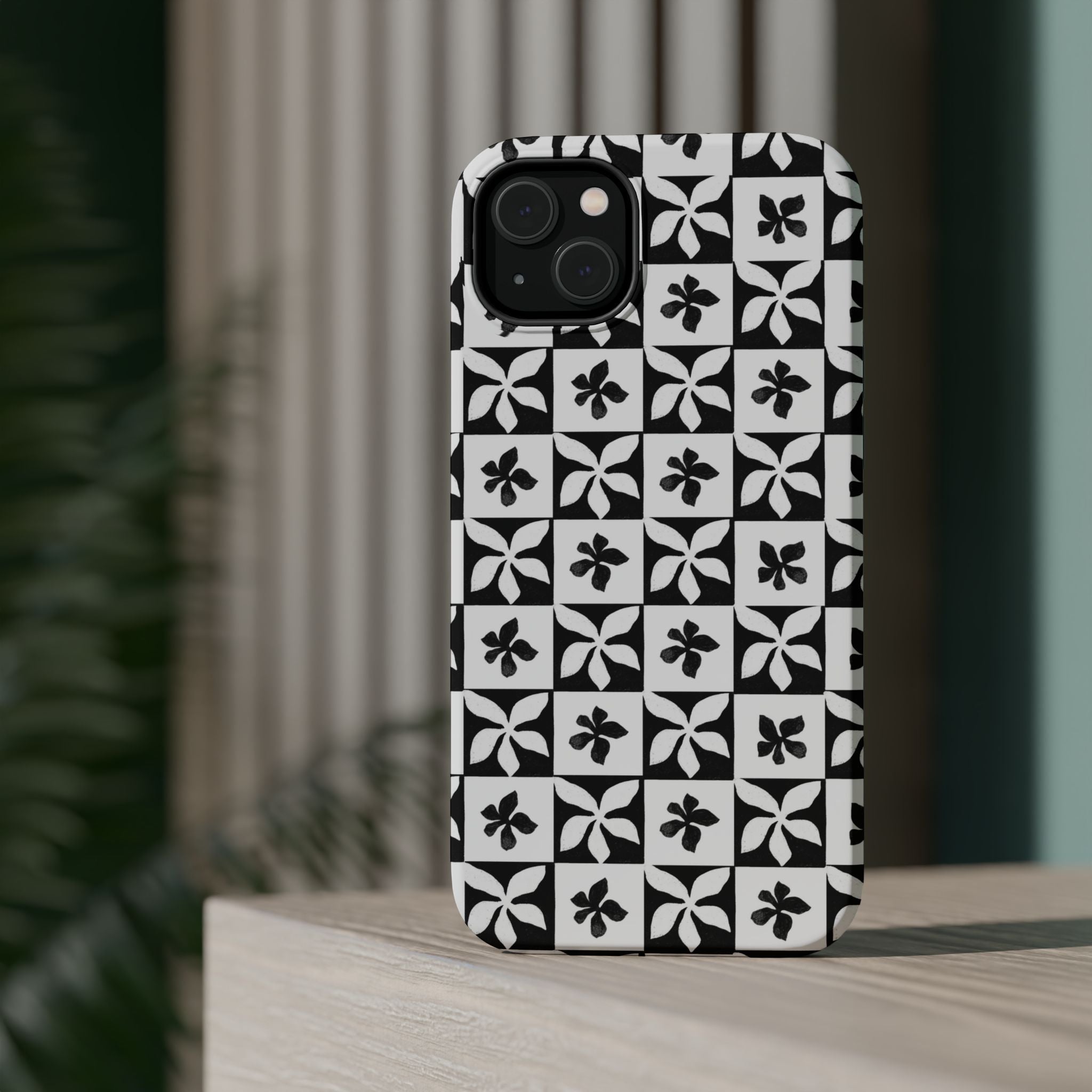 Stylish Impact-Resistant Phone Cases with Floral Design